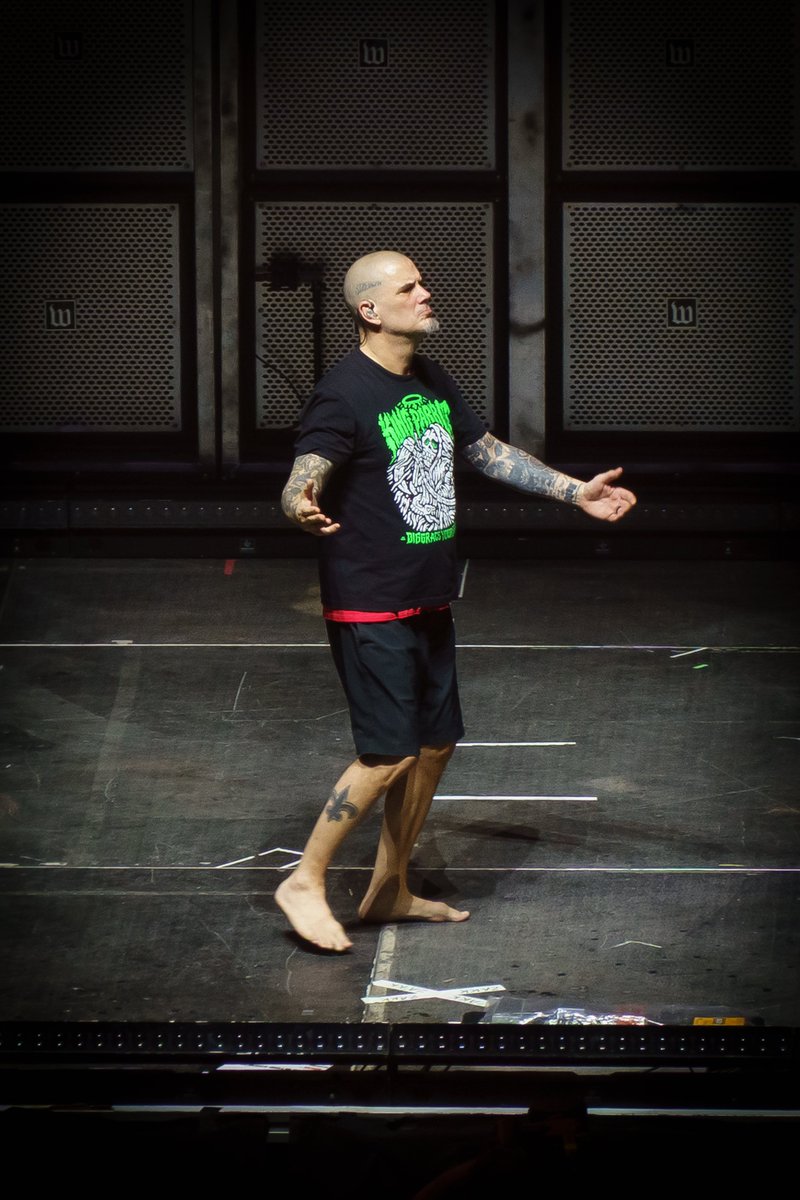Nick_Baker777's tweet image. #ThrowbackThursday to 4 months and 1 day ago, to a truly fkn awesome night when I travelled all the way up to Leeds to see @Pantera 🤘
Bad idea going just a couple of days before another return trip to NYC, but it was worth all the pain.
Hope they return to the UK soon!
#Leeds…