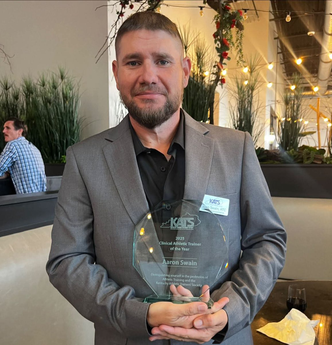 Congrats to Trainer Aaron (Aaron Swain, DAT, MS, LAT, ATC)! He is the Kentucky Athletic Trainers' Society's 2025 Clinical Athletic Trainer of the Year! #McCrackenProud