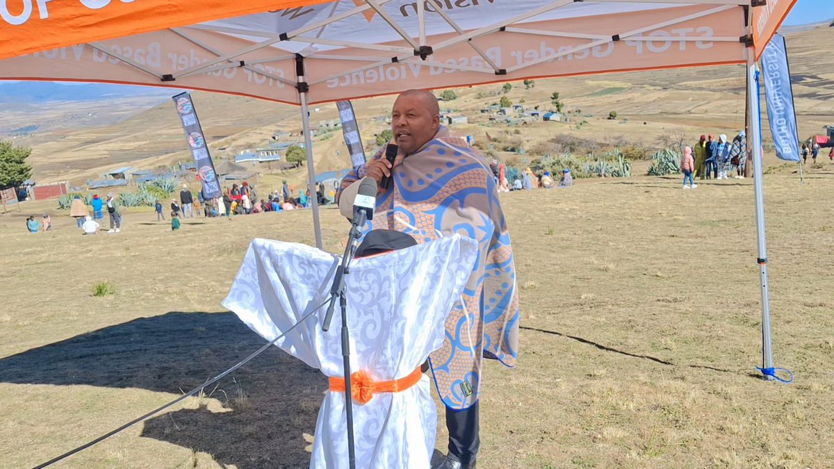 WorldvisionLS's tweet image. Children should be in school, not making bricks,” says Matoka, 13, at Lesotho’s #WorldDayAgainstChildLabour.
With @WorldVisionLS &amp;amp; @eu_eeas support, kids in Ha Tebalo, Matelile are raising awareness to stop child labour.
📞 Report it: Dial 116 or 112.
#EndChildLabour
