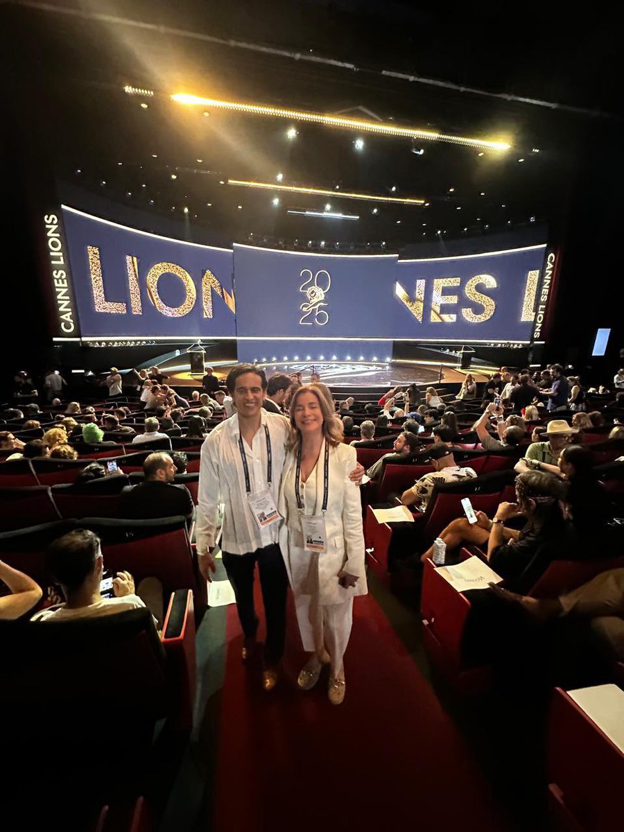 DAPRE (@daprecol) on Twitter photo Colombia, el #PaísDeLaBelleza, recibe su primer León de Oro en #CannesLions2025 en la categoría Creative Strategy
La campaña ‘Humanimal Tourism’ de <a href="/PROCOLOMBIACO/">PROCOLOMBIA</a> recibe este reconocimiento que reafirma a nuestro país como un destino turístico de clase mundial 🇨🇴👏🏻🥇 Colombia, el #PaísDeLaBelleza, recibe su primer León de Oro en #CannesLions2025 en la categoría Creative Strategy
La campaña ‘Humanimal Tourism’ de <a href="/PROCOLOMBIACO/">PROCOLOMBIA</a> recibe este reconocimiento que reafirma a nuestro país como un destino turístico de clase mundial 🇨🇴👏🏻🥇