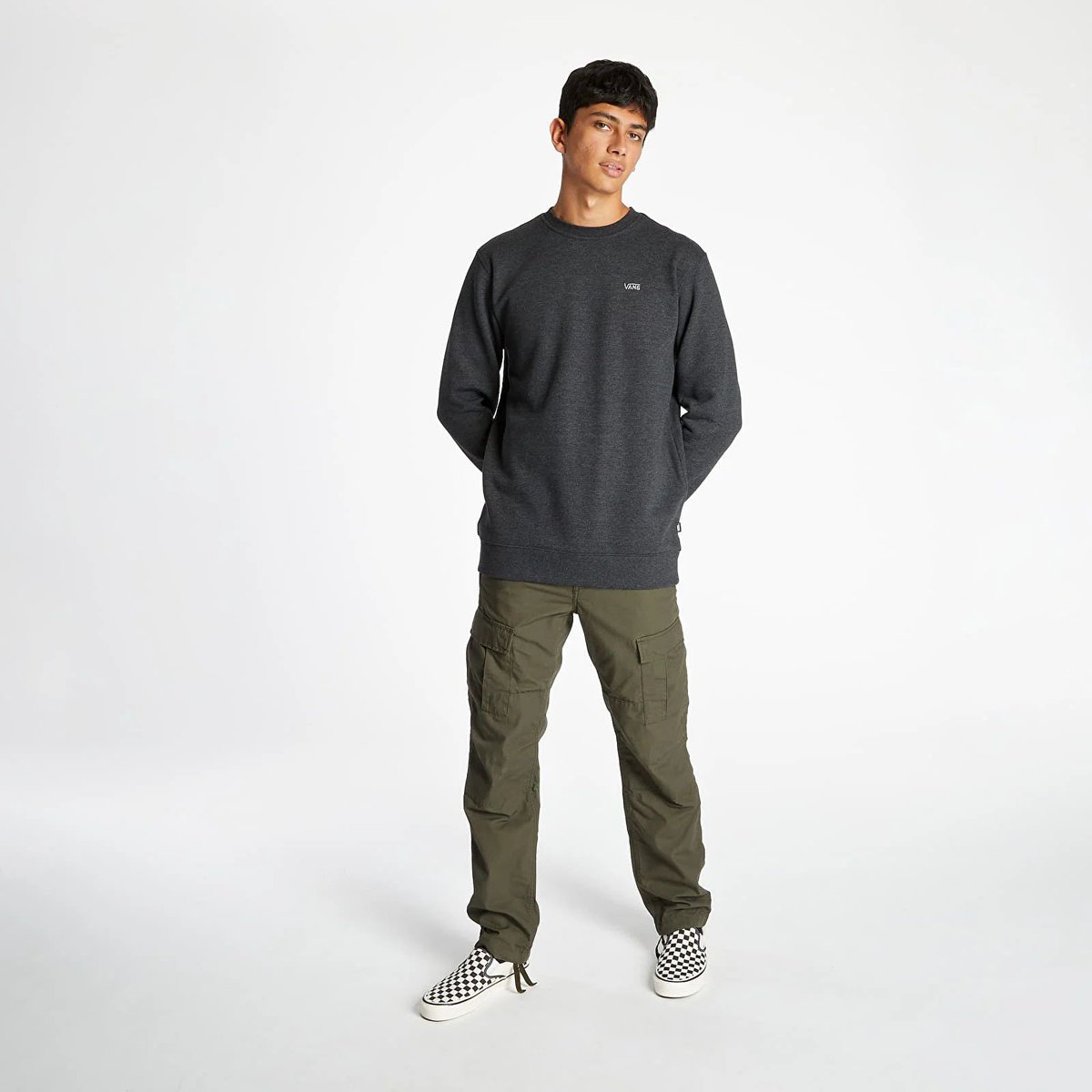 Vendor_Czero's tweet image. Uniforms who?
We’re doing custom sweatshirts like it’s merch for your brand.
🎯 Streetwear feel
💡 Logo on point
📦 Advance samples in — DM to see 'em
#SweatshirtSzn #SquadStyle #VendorCzero