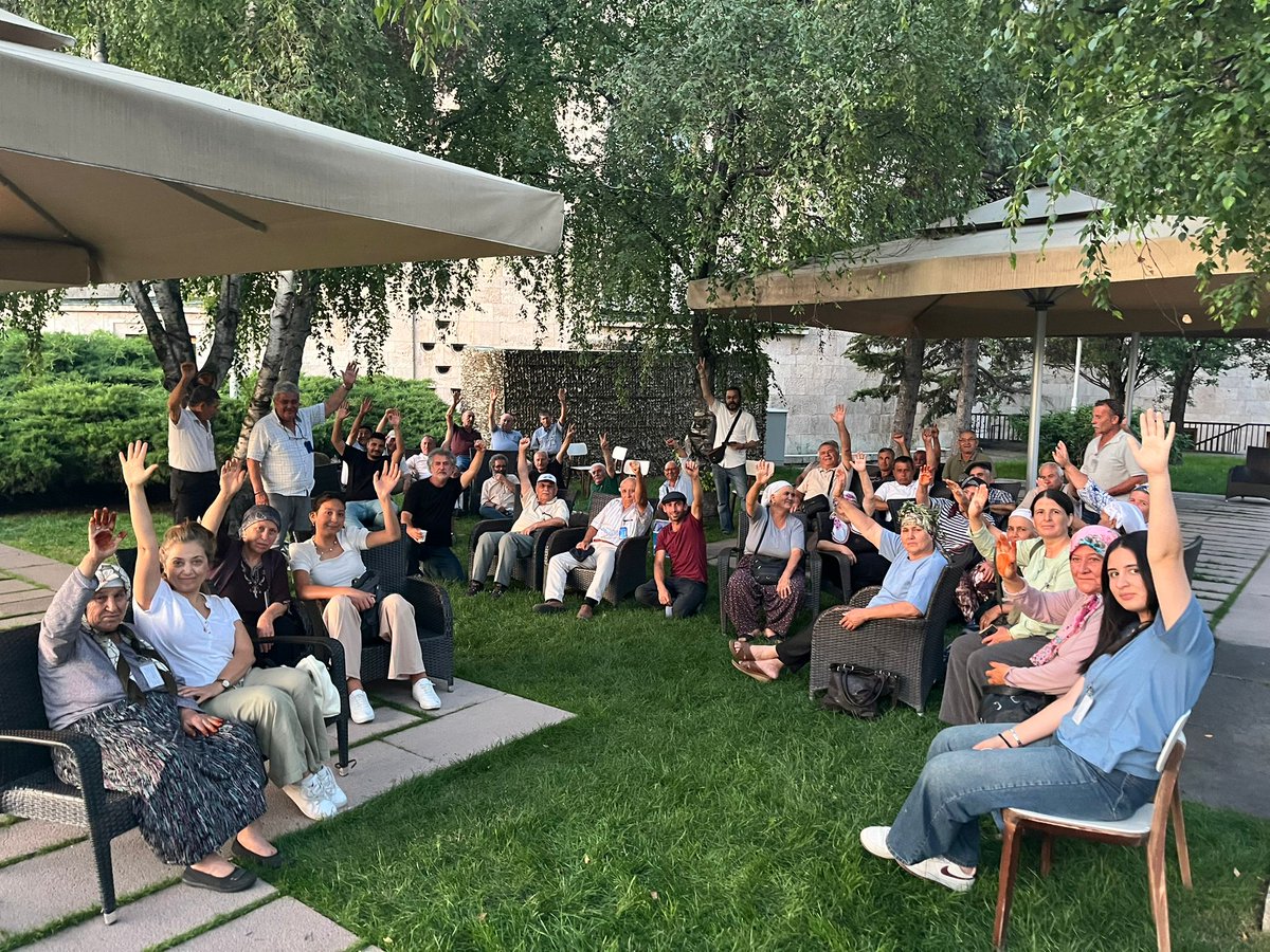 Komisyon görüşmeleri sürüyor. Meclis'teyiz, gelecek haberleri bekliyoruz!

Orman, mera ve zeytinlik alanları yağmaya açan yeni yasa tasarısı geri çekilene kadar mücadelemiz sürecek! 

Herkesin mücadelemizi sahiplenmesini ve büyütmesini bekliyoruz. Gözünüz kulağınız bizde olsun!