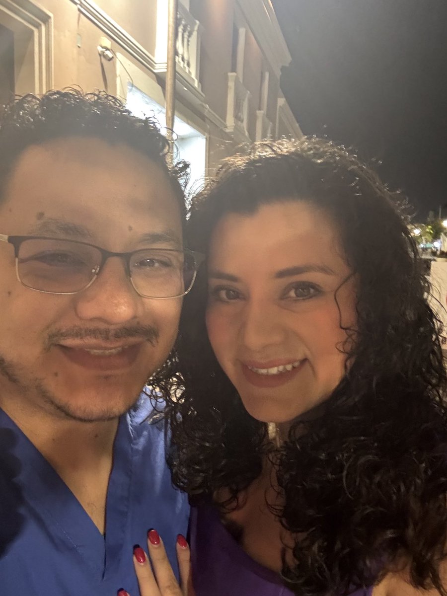 cryptoreumd's tweet photo. Diseñando el siguiente unicornio que hará la vida de todos más fácil con ⁦@monSe_3m⁩ https://t.co/W3coqk6uKt