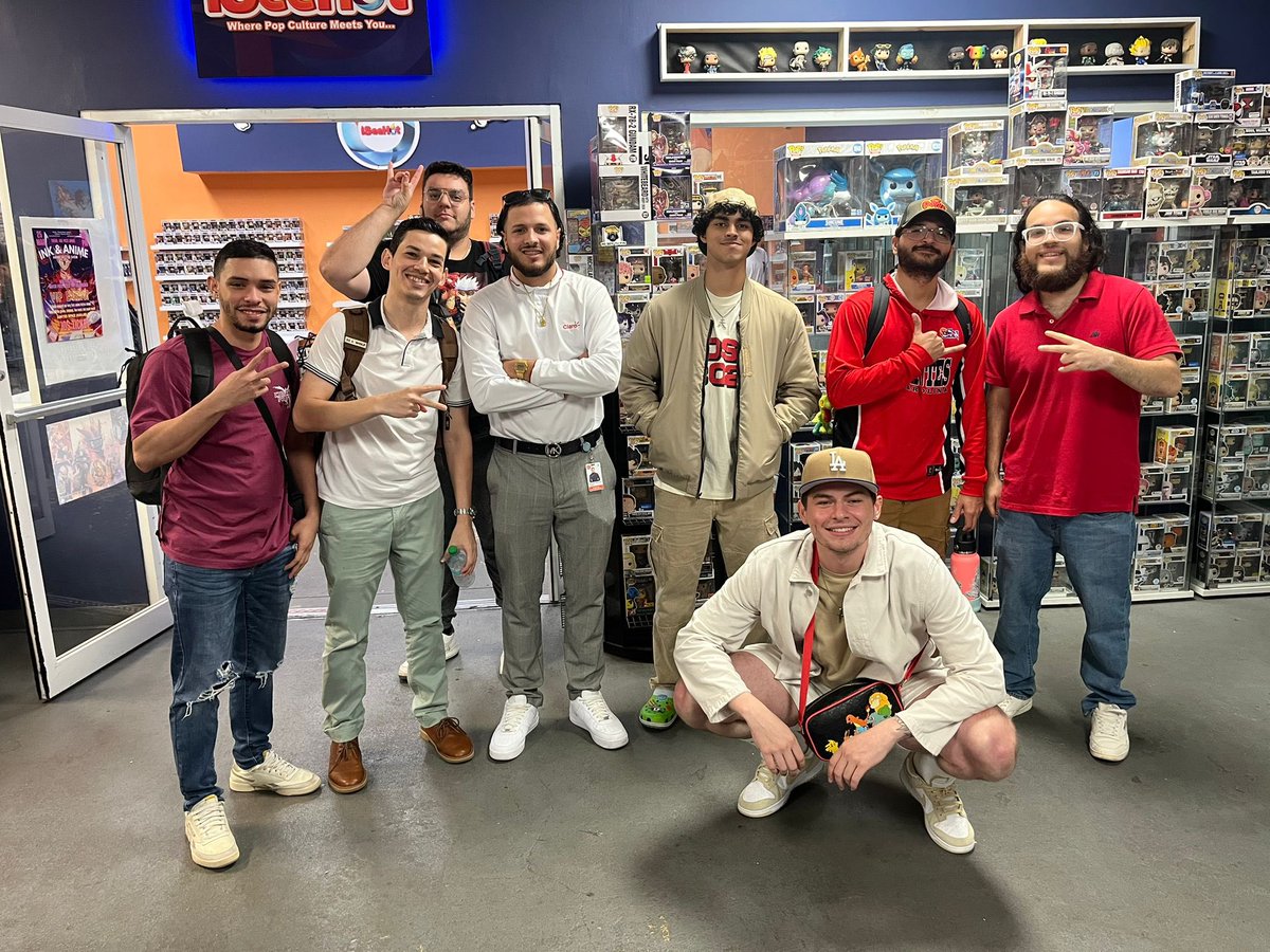 MrEzeruiz's tweet photo. 🏆 Top 4 finish at the Weekly Hotkei Circuit! 🔥

Finished 4-1 with the “Charipult” deck 💀🐉
Rough start (R1 loss), then 4 straight wins!
This deck is pretty versatile to adapt and use the main attacker you need.
#PokemonTCG #Charizard #Dragapult #TopCut #GansoSquad #MetaBreaker https://t.co/YbYZgpeyE0