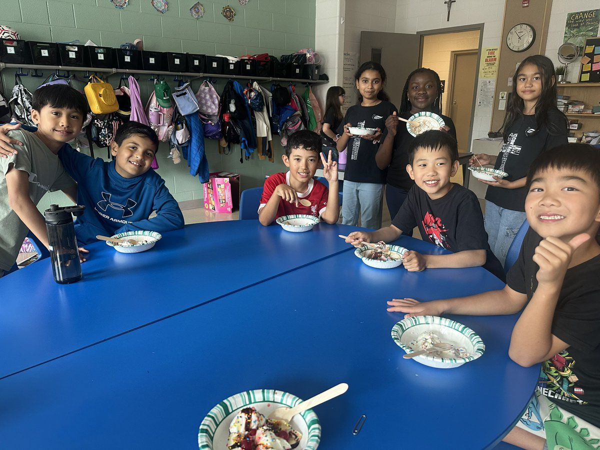 Banana split + procedural writing = the sweetest way to end the year! 🍌🍦✏️ First time making (and eating!) one- and they loved it! Sugar rush in full effect 😆 #EndOfYearFun #Grade3 #BananaSplit
