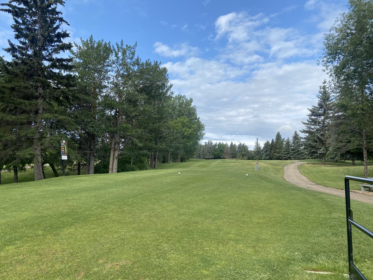 DionysusAthena's tweet image. It’s a great day supporting the @GordBamfordFdn Gord Bamford 18th annual golf charity classic!
Thanks for having us again this year!
@winecruinc @gordbamford