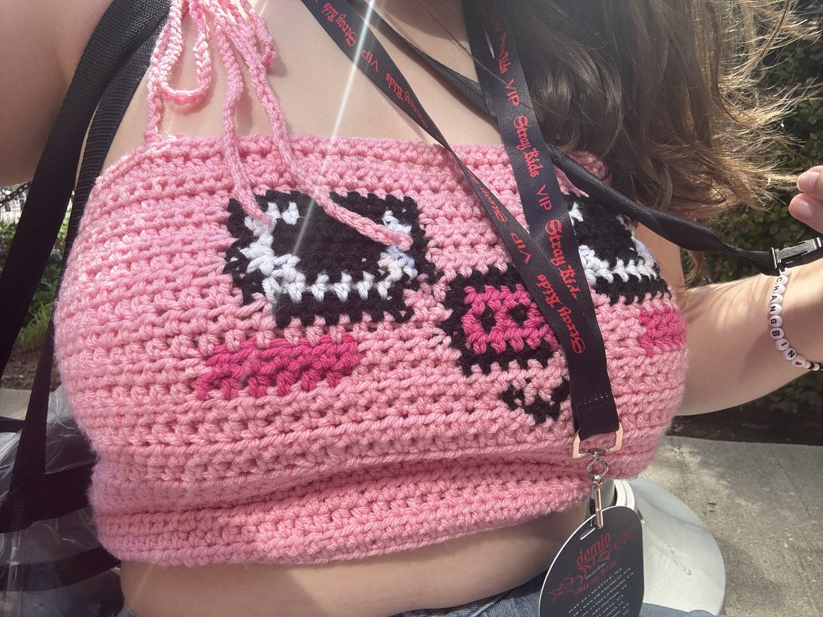 in a dwaekki shirt. if u see me