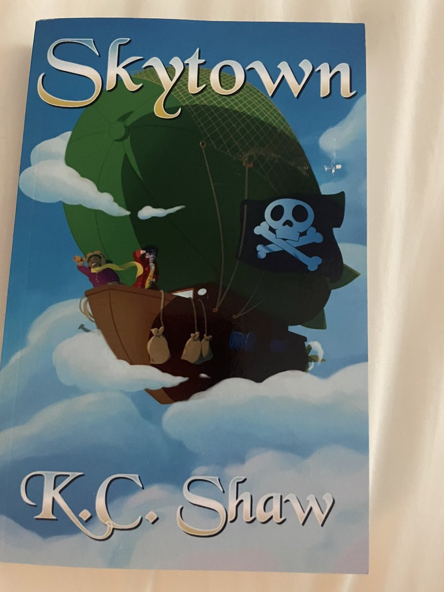 Enchantedbooks's tweet photo. My latest book read from the ever growing book shelves . What you reading?
#books #kidsbooks #reading #indiepublished https://t.co/iWPfYFbEwr