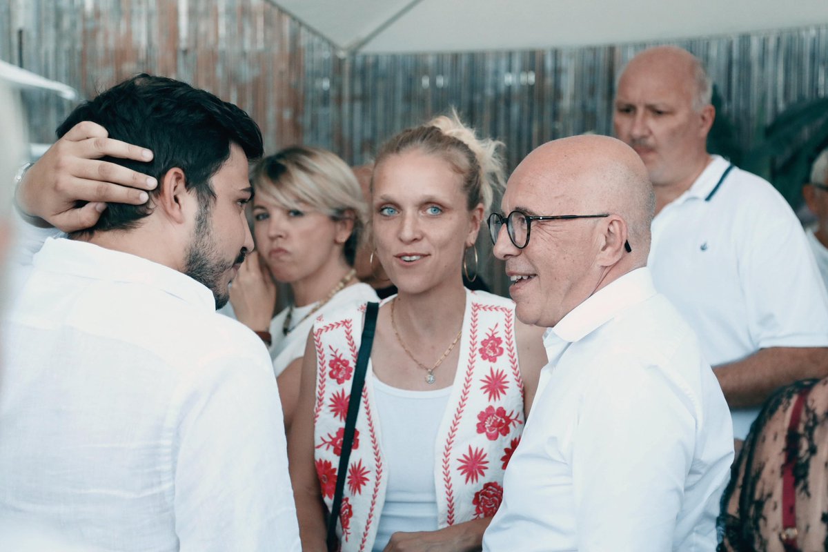 Merci à Gabrielle Bineau, conseillère départementale, pour sa présence et son soutien lors de cette dédicace à Menton.

Son engagement local est précieux pour notre département.