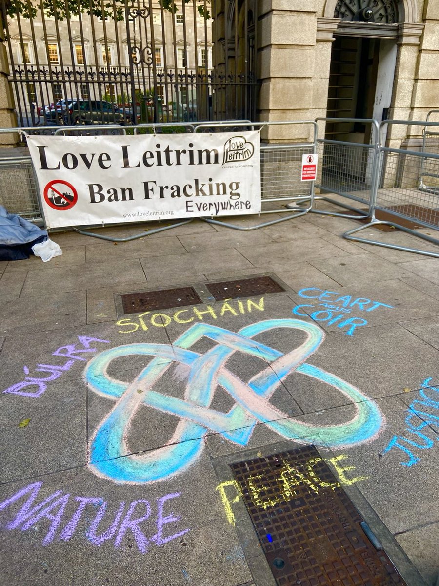 ExtinctRebelsIE's tweet photo. ❤️🔥Day 1 of the @stopshannoning coalition Peace and Climate Justice camp protesting Ireland’s lack of action on many severe issues.
❣️We'll be outside the Dáil until Friday afternoon; stop by to chat, camp, eat, or attend a talk/ music session!
#StopShannonLNG #XRI https://t.co/DWI3IvjqQt