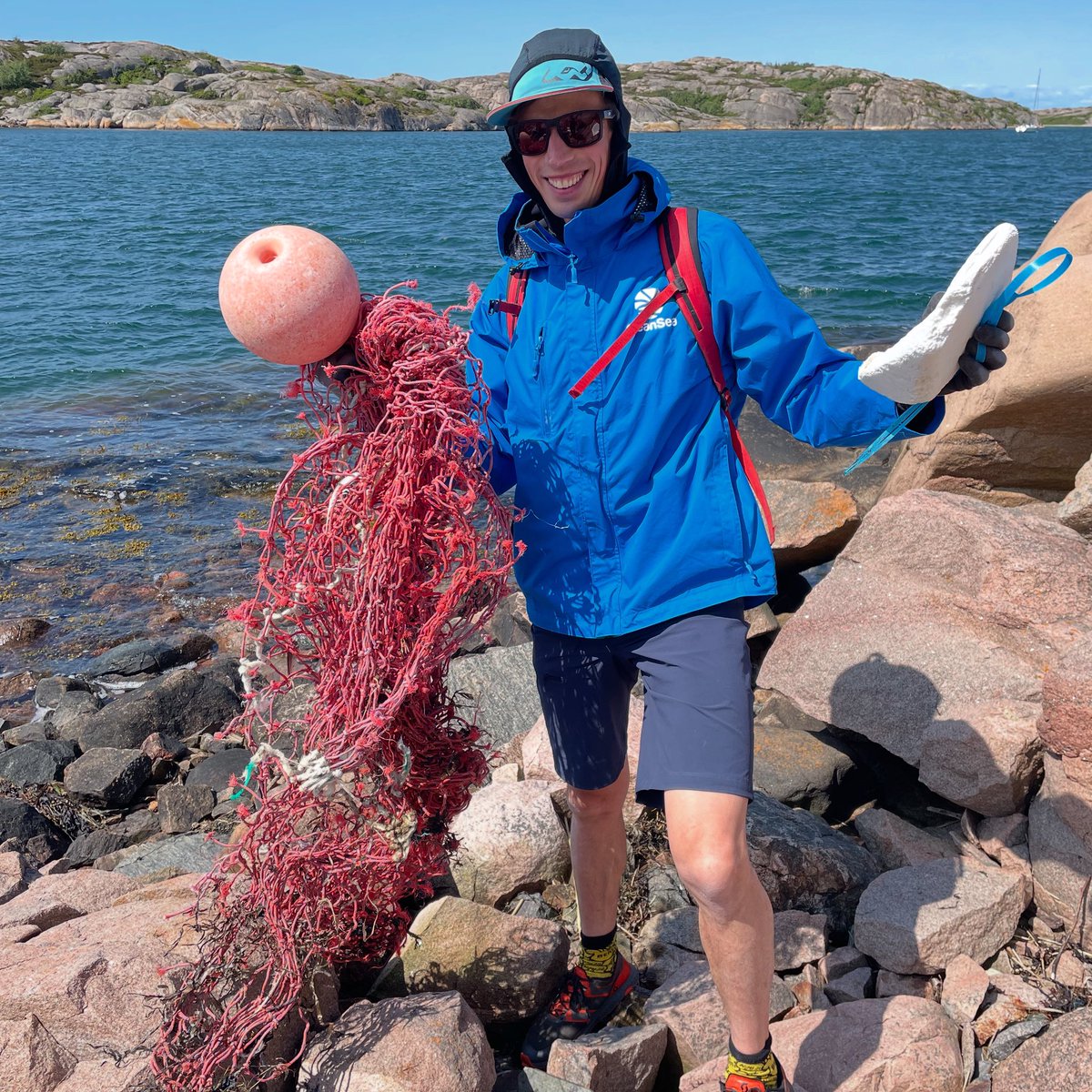 _CleanSea's tweet image. Another cleanup, another mission complete. 💪
Today we cleaned up Furön and removed a total of 135 kg of plastic. That’s quite a lot of plastic that won’t pollute our environment from now on.