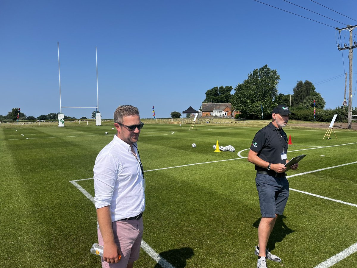 stuDLFSeeds's tweet photo. Brill hot day at the opening of the @DLFSEEDS_UK Showcase & Living Catalogue at Inkberrow HQ! Huge credit to @matt6lewis & team. What a facility- grass and wildflower trial plots, live sports turf areas, and with all DLF staff in attendance, a real sense of family. πππ±#TeamDLF https://t.co/96F5Ms5qnr