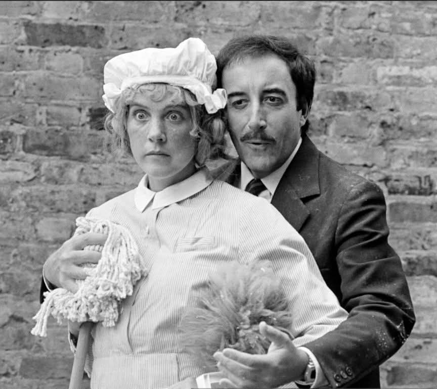 Julie Andrews Online tweet media