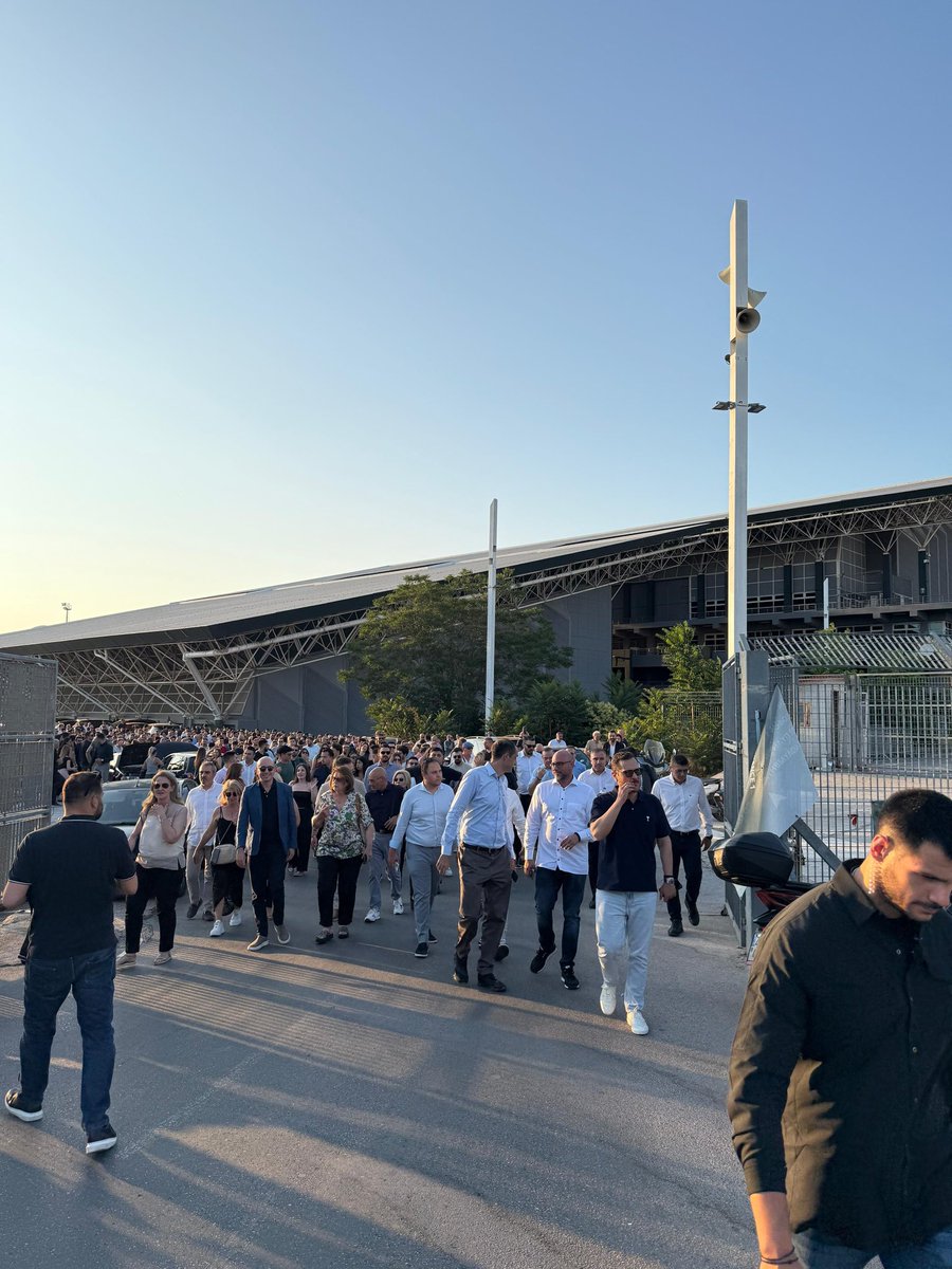 AdonisGeorgiadi's tweet photo. Μία μικρή γεύση του τί έγινε προ ολίγου στο ΟΑΚΑ στην εκδήλωση για τα 13 χρόνια της @omadaalithias …. Περισσότερες φωτό να χορτάσετε όσοι δεν μπορούσατε να είστε και και για να σκάσετε όσοι θα θέλατε να μη υπάρχει ψυχή σε λίγο… https://t.co/F7eDtOAIfE