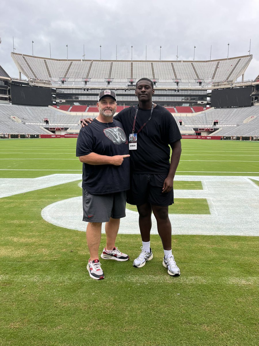 Ian_Walker_2026's tweet image. After an Incredible Visit and a Great talk with @CoachCKap I am extremely BLESSED to receive an Offer from The University of Alabama #AGTG @MikeWakins @CoachGarrison @CoachJohnReagan @AlabamaFTBL @ChadSimmons_ @RivalsFriedman @Andrew_Ivins
