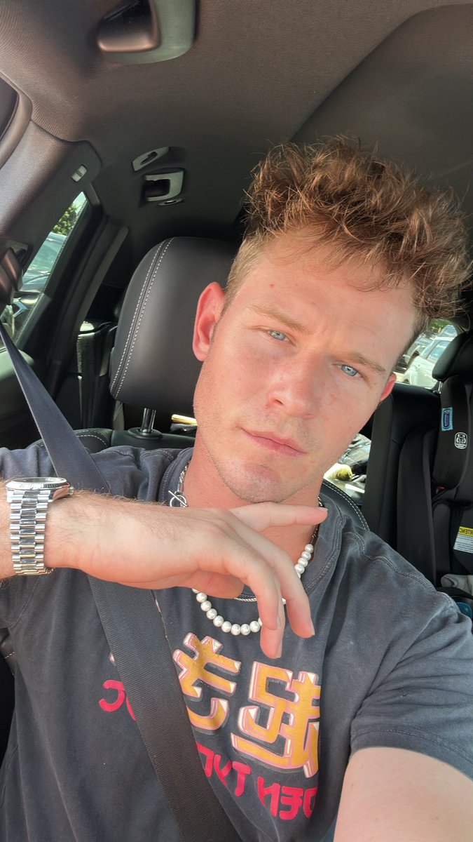 Blessed and baste

Forever 

$scf

🚬🐓🐟