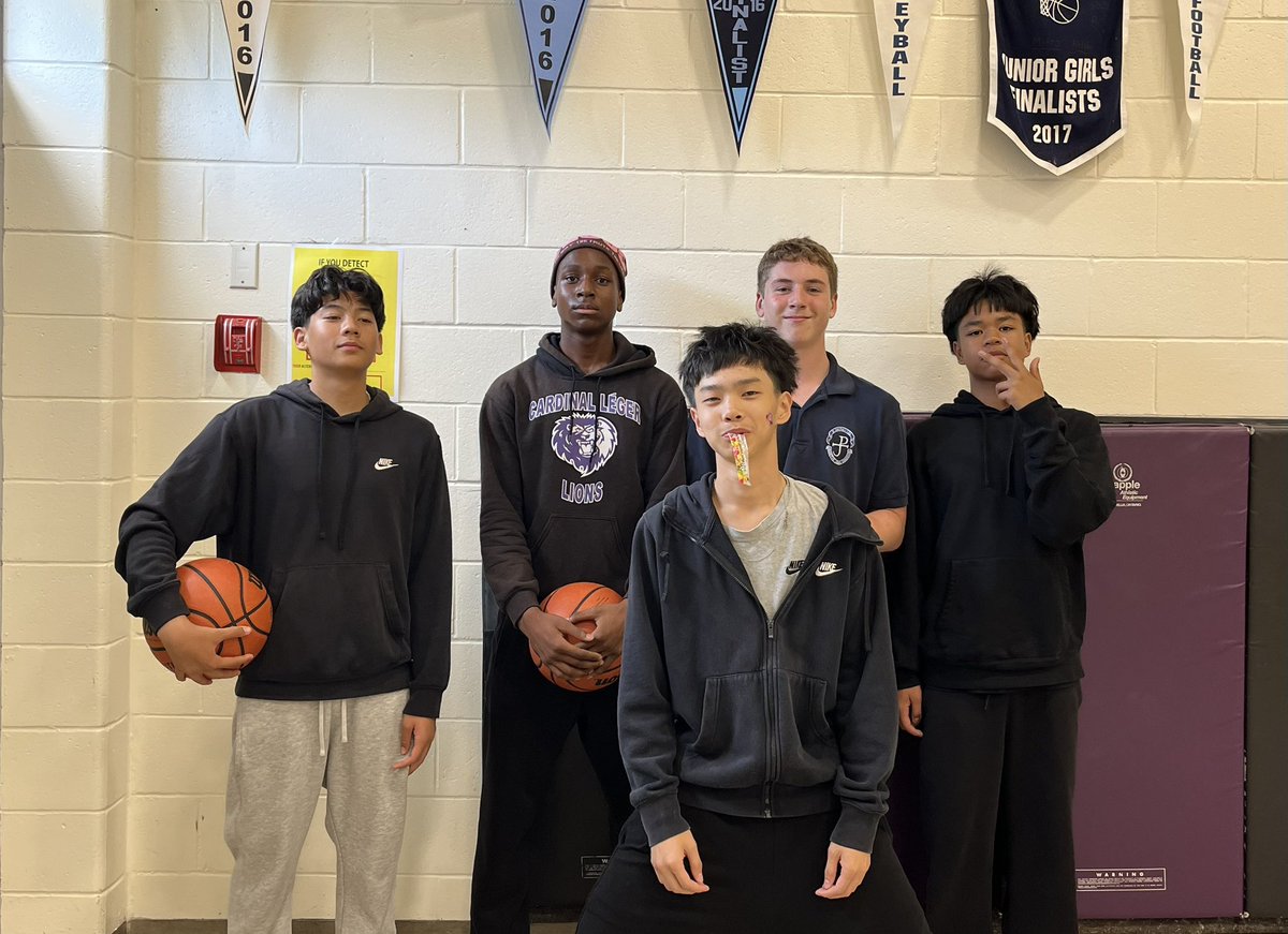 Junior Boys’ Basketball tournament today <a href="/leger_tcdsb/">Cardinal Léger CS</a>! The home team was undefeated! Thank you <a href="/tcdsb_stalbert/">St.Albert_TCDSB</a> and <a href="/StRoseOfLima3/">St Rose Of Lima</a> for your amazing sportsmanship and talent today! Thank you to the Gr. 8 Grads and the Gr. 9 former Leger Lion who came today to help us. 💜