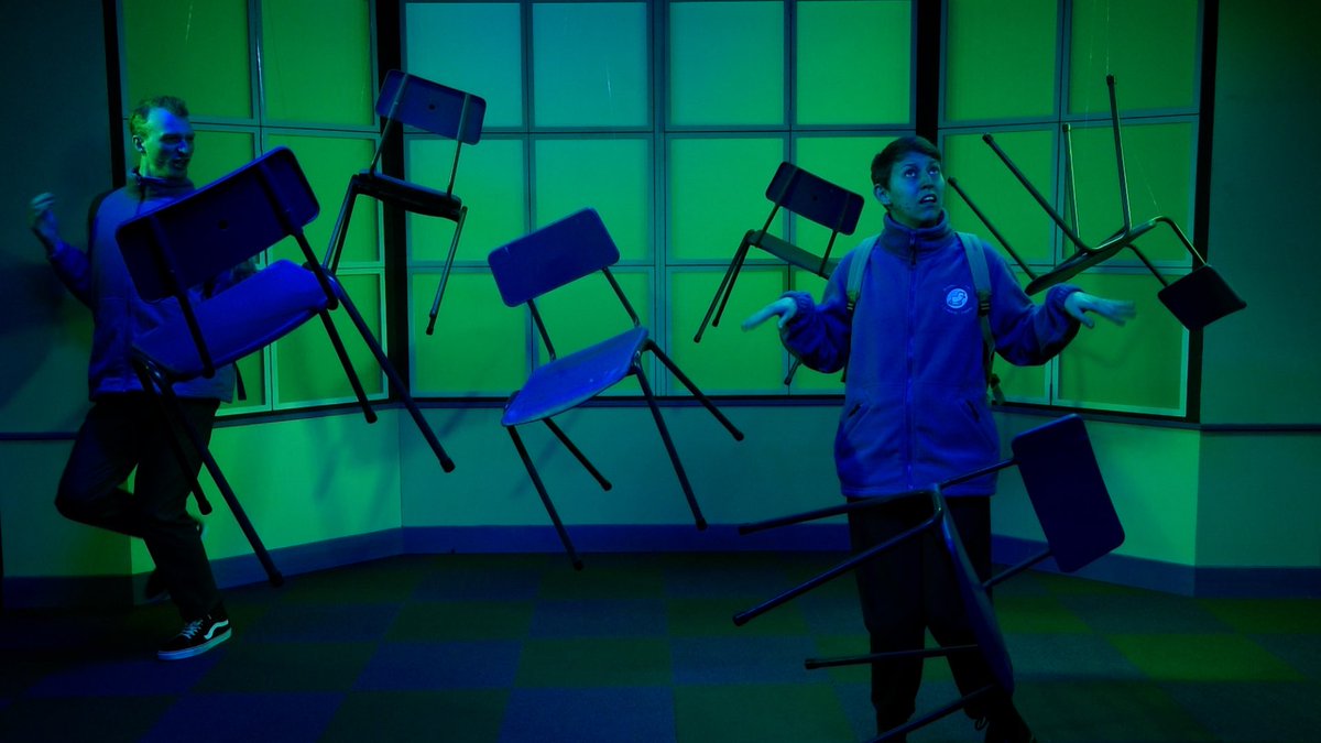 Cap-a-Pie tweet media