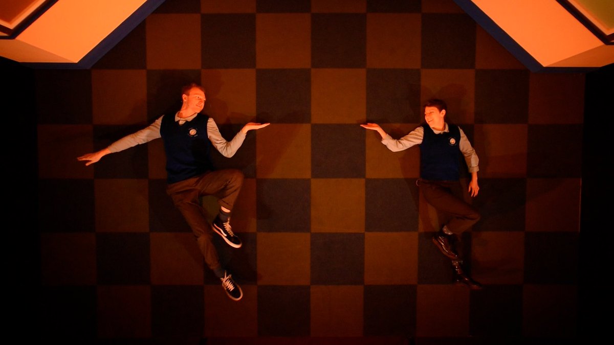 Cap-a-Pie tweet media