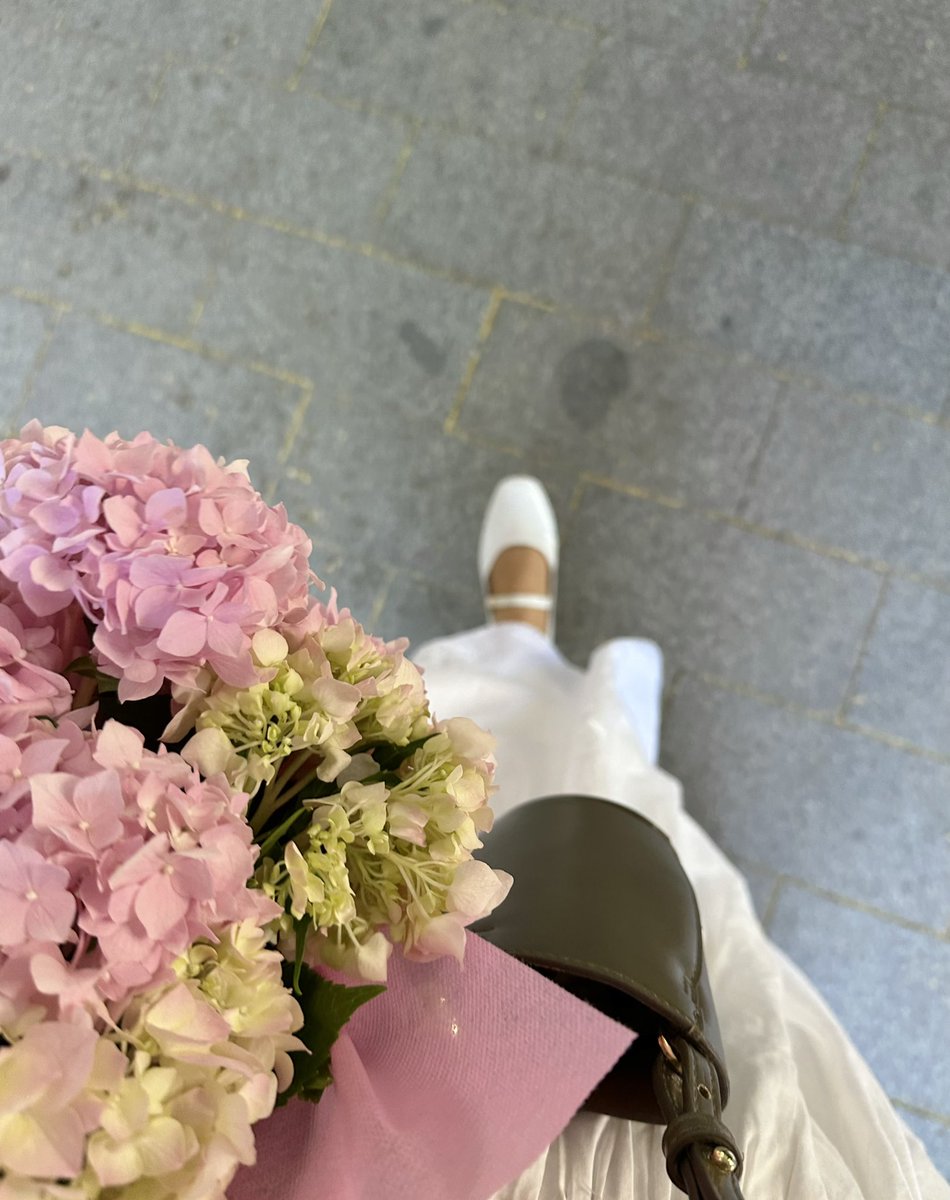 dersi geçtim diye seviniyorken bir sonraki dersin daha zor olduğunu hatırladım🥲