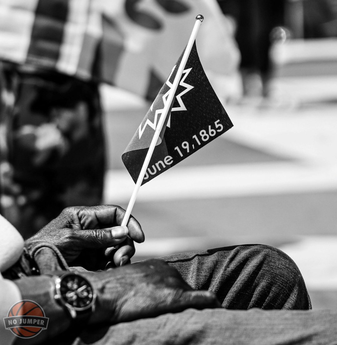 nojumper's tweet image. Happy Juneteenth!
First celebrated in 1866, this day marks when enslaved people in Texas learned of their freedom on June 19, 1865—over 2 years after the Emancipation Proclamation, with the arrival of Union troops in Galveston.
It was declared a federal holiday in 2021.