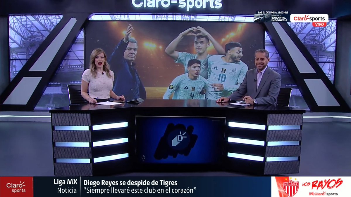 <a href="/AngelaVignau/">Angela Vignau</a> y <a href="/Jorgecocoa/">J. Alvarez 🥥</a> con la Copa Oro #DeportesEnClaro cutt.ly/7wC86xO7