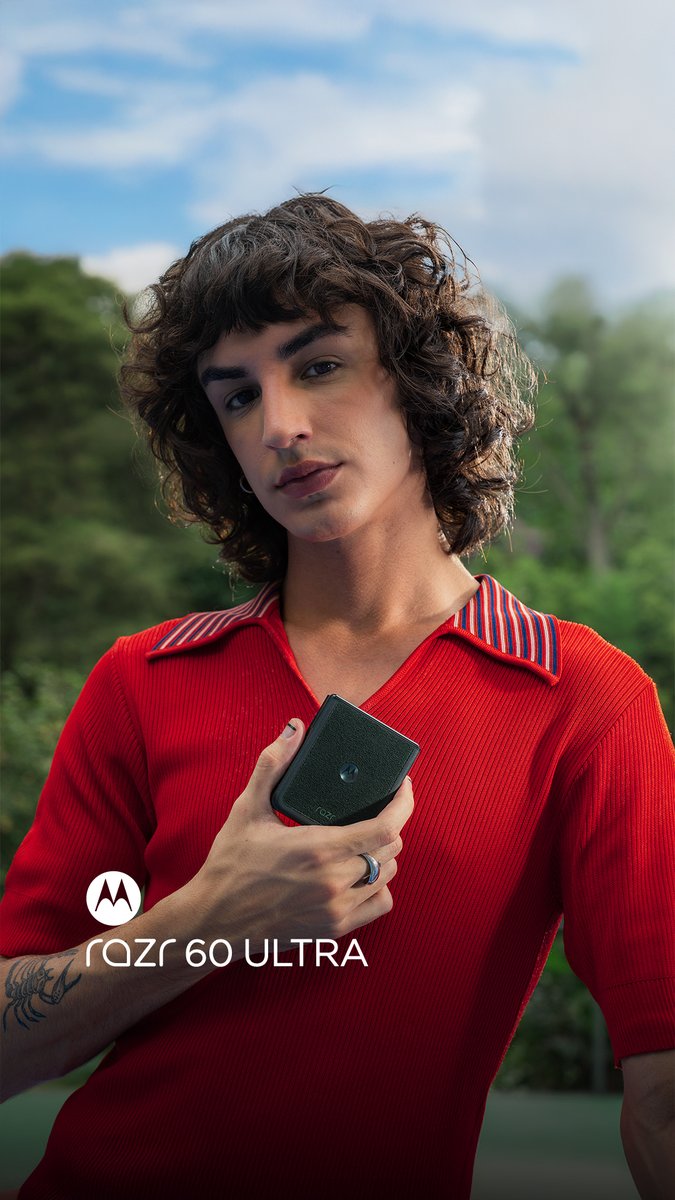 Gana el partido contra el desenfoque con Action Shoot de nuestro #razr60ultra, cada toma en movimiento se convierte en una foto ganadora 🎾

Conoce más sobre este plegable en motorola.cl 🏆

#MotorolaChile #hellomoto #makeiticonic #razr60family
