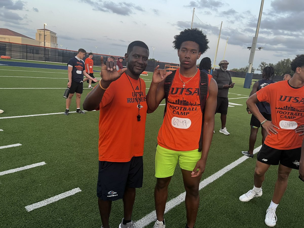 theTreRiley's tweet image. Thank you to @coachjordan03 and @NelsonRivasIII1 for the camp and getting me better! #utsa