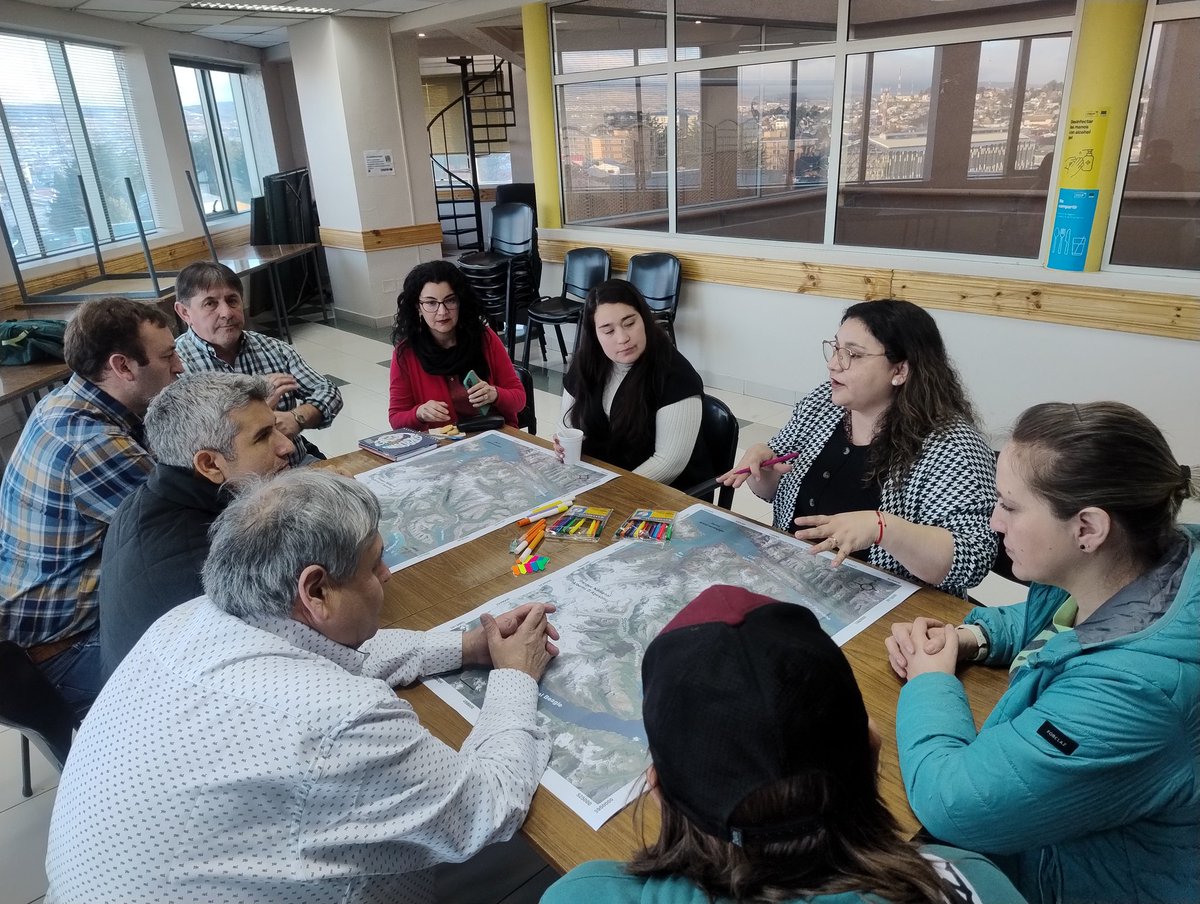 conaf_magalla's tweet image. Con gran participación de actores locales, se realizó en Punta Arenas el taller sobre usos actuales y potenciales del Parque Nacional Yendegaia, en el marco de la elaboración del plan de manejo para esta ASP que conecta a las comunas de Timaukel y Cabo de Hornos @conaf_minagri