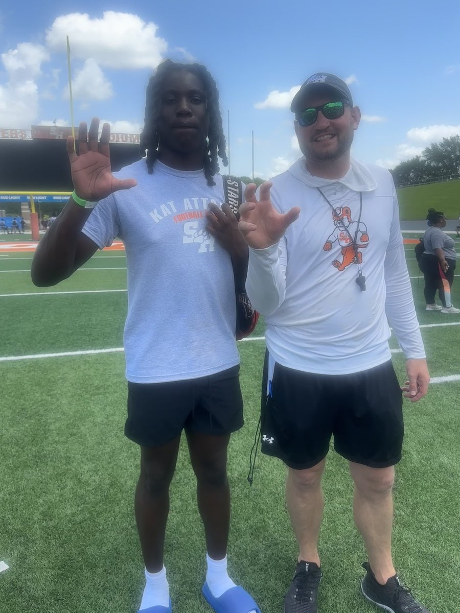 Derrick Williams Jr (@d_wi11iams_jr) on Twitter photo Had a great time at the <a href="/BearkatsFB/">Sam Houston Football</a> camp today!! Got some good reps and feedback!!
<a href="/CoachRaisbeck/">Eric Raisbeck</a> <a href="/CoachPhilLongo/">Phil Longo</a> <a href="/DBCoachMcGraw/">Gary McGraw</a>
<a href="/ClemensBuffsFB/">Clemens Football</a> <a href="/Coach_AHill/">Alan Hill</a> <a href="/Greedy_Elite/">Elite House</a> <a href="/TheCompoundSatx/">Coach Bam</a> Had a great time at the <a href="/BearkatsFB/">Sam Houston Football</a> camp today!! Got some good reps and feedback!!
<a href="/CoachRaisbeck/">Eric Raisbeck</a> <a href="/CoachPhilLongo/">Phil Longo</a> <a href="/DBCoachMcGraw/">Gary McGraw</a>
<a href="/ClemensBuffsFB/">Clemens Football</a> <a href="/Coach_AHill/">Alan Hill</a> <a href="/Greedy_Elite/">Elite House</a> <a href="/TheCompoundSatx/">Coach Bam</a>