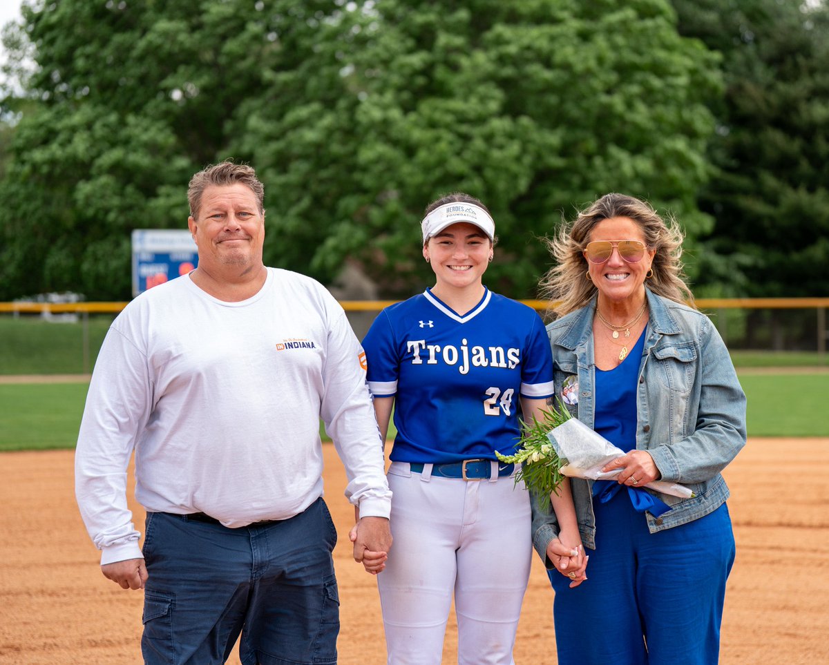 ChatardSoftball's tweet image. HUGE shout out to Anni Felts on her commitment to play softball at @DePauwAthletics. Anni is dedicated, passionate, determined, hard working, talented and an amazing leader! Your Trojan family is so proud of you Anni!!