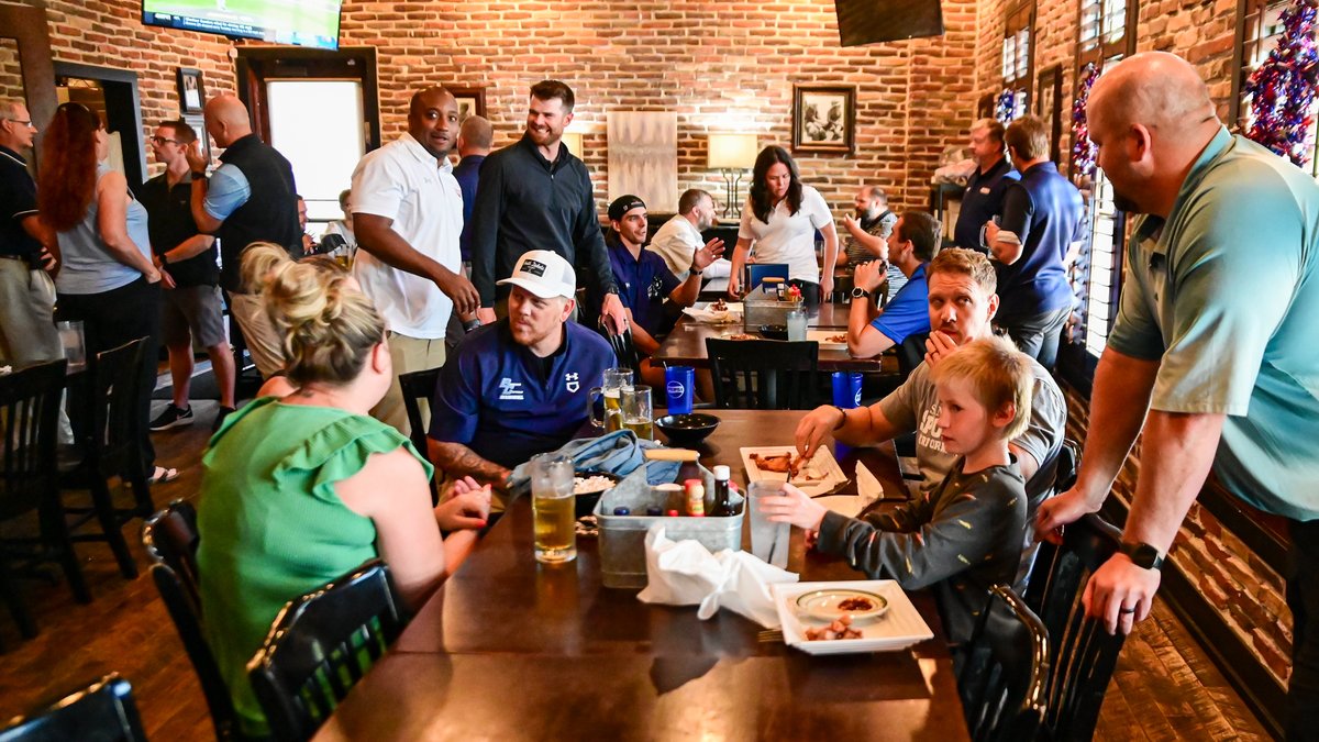 umarysports's tweet image. THANK YOU to everyone who made our first Marauders Meet-Up a success! Our coaches and staff had a great time Wednesday at Lucky's 13 Pub visiting with everyone about all things Marauders. We can't wait to do this again. #ForTheShip #LifeAtMary