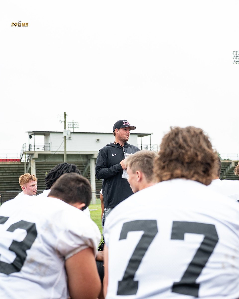 Southside Football (@southside_fball) on Twitter photo 𝐈𝐓 𝐓𝐀𝐊𝐄𝕊… 𝐖𝐇𝐀𝐓 𝐈𝐓 𝐓𝐀𝐊𝐄𝕊🔒🐾
📸: <a href="/JoshPeoples07/">Josh peoples</a> <a href="/RanceBrown10/">Rance Brown</a>
Follow us on IG for more❗️ instagram.com/southside_fbal…
#SouthsideFootball | #BUiltToLaST | #ForUs 𝐈𝐓 𝐓𝐀𝐊𝐄𝕊… 𝐖𝐇𝐀𝐓 𝐈𝐓 𝐓𝐀𝐊𝐄𝕊🔒🐾
📸: <a href="/JoshPeoples07/">Josh peoples</a> <a href="/RanceBrown10/">Rance Brown</a>
Follow us on IG for more❗️ instagram.com/southside_fbal…
#SouthsideFootball | #BUiltToLaST | #ForUs