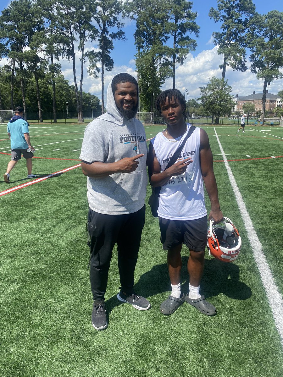J’Von Kelly (@jvonkelly00) on Twitter photo Had a great time today competing at the <a href="/CoastalFootball/">Coastal Football</a> camp! Thank you to Coach <a href="/CoachParkerCCU/">Bryan Parker</a> for the invite. Hopefully will get back there soon. Shoutout <a href="/CoachCrenshaw/">Andre Crenshaw</a> and <a href="/Coachtimbeck/">Tim Beck</a>.
<a href="/PrepRedzoneSC/">Prep Redzone South Carolina</a> <a href="/One11Recruiting/">One11 Recruiting</a> Had a great time today competing at the <a href="/CoastalFootball/">Coastal Football</a> camp! Thank you to Coach <a href="/CoachParkerCCU/">Bryan Parker</a> for the invite. Hopefully will get back there soon. Shoutout <a href="/CoachCrenshaw/">Andre Crenshaw</a> and <a href="/Coachtimbeck/">Tim Beck</a>.
<a href="/PrepRedzoneSC/">Prep Redzone South Carolina</a> <a href="/One11Recruiting/">One11 Recruiting</a>