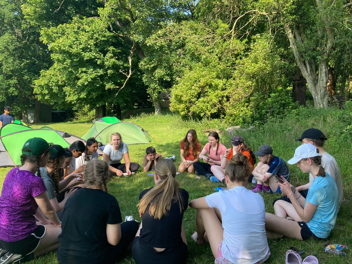 Linlithgow PE Dept tweet media