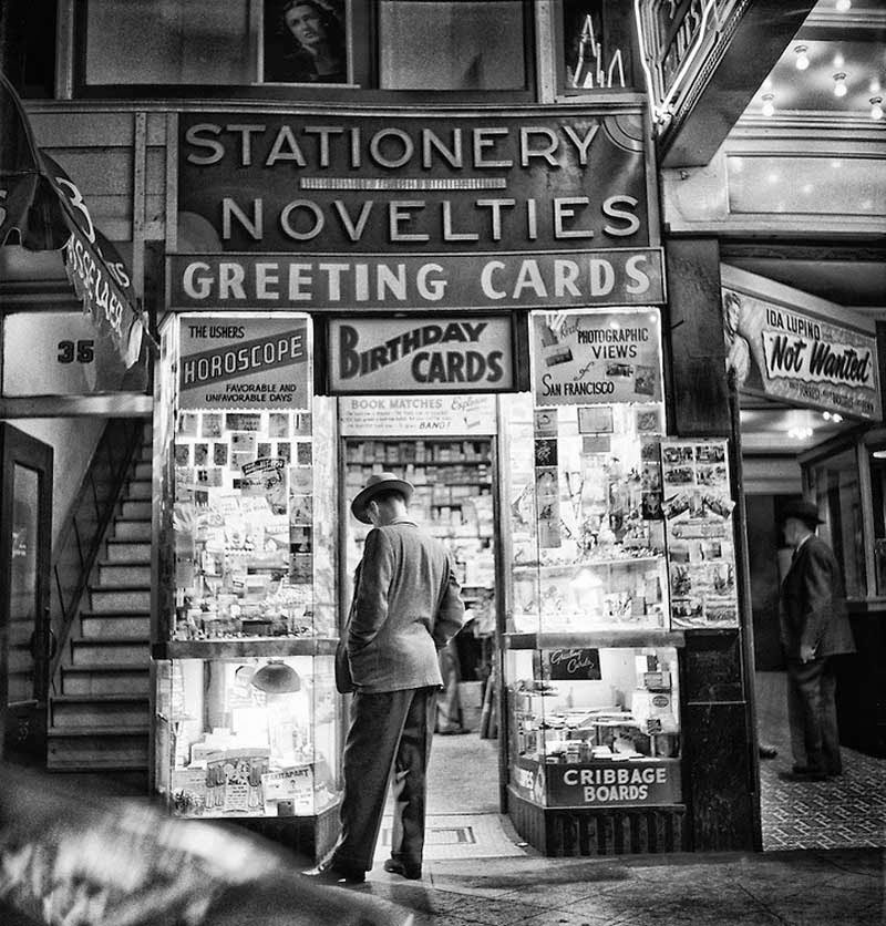 Novelty shop. San Francisco, USA, 1947

Fred Lyon