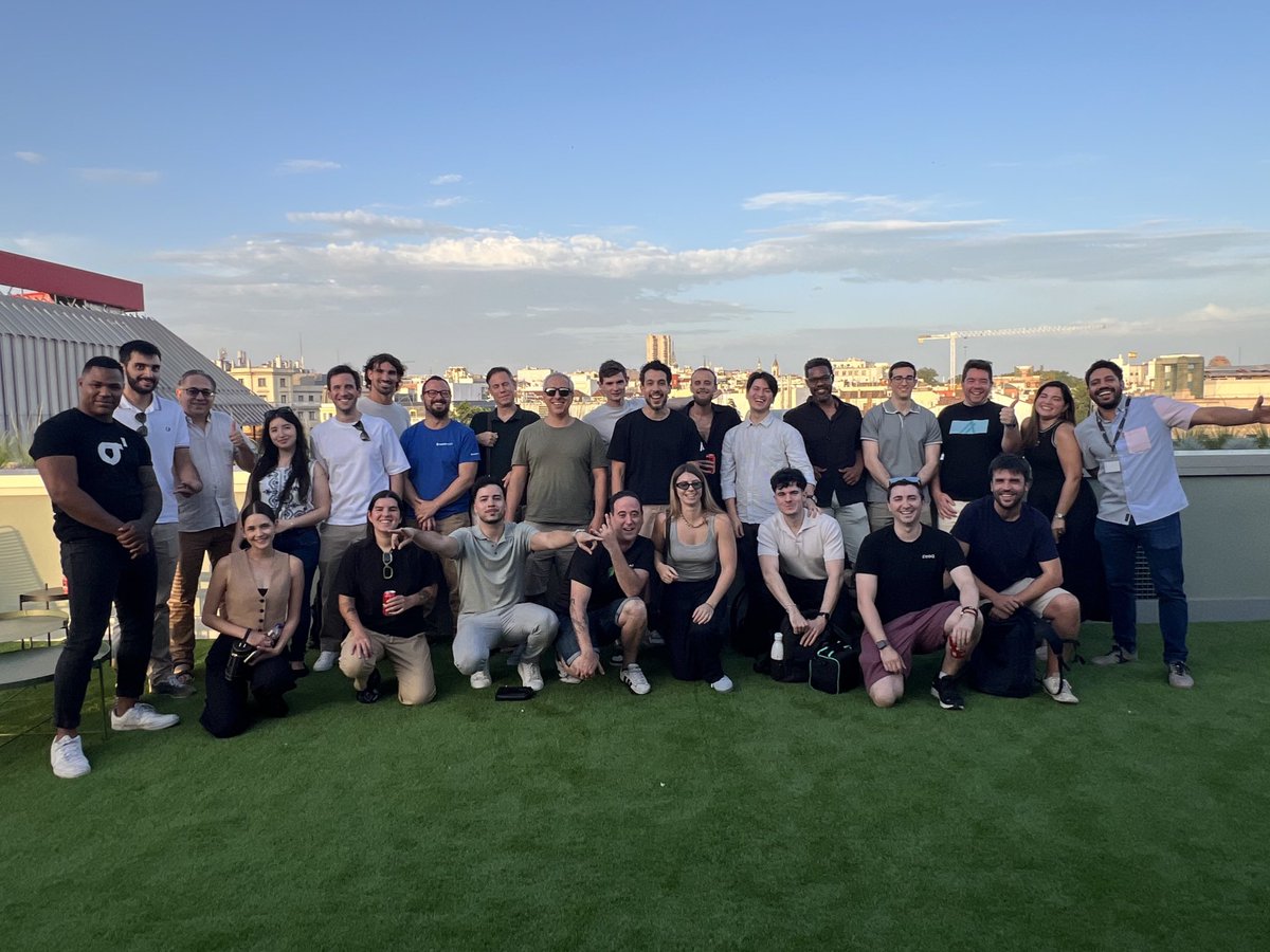 CryptoDays tweet media