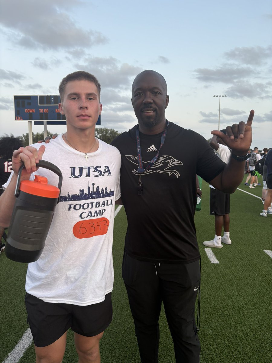 BenReed_5's tweet image. Competed @UTSAFTBL. Thank you @CoachJP3 and @J_Warrick for coaching me up to get ready for Fall.
@VRFBRecruiting @vrhsfootball @CoachFambrough @MattGarver04 @tbyerly64 @coachtraxler @CoachRCThompson @CoachCecilJ