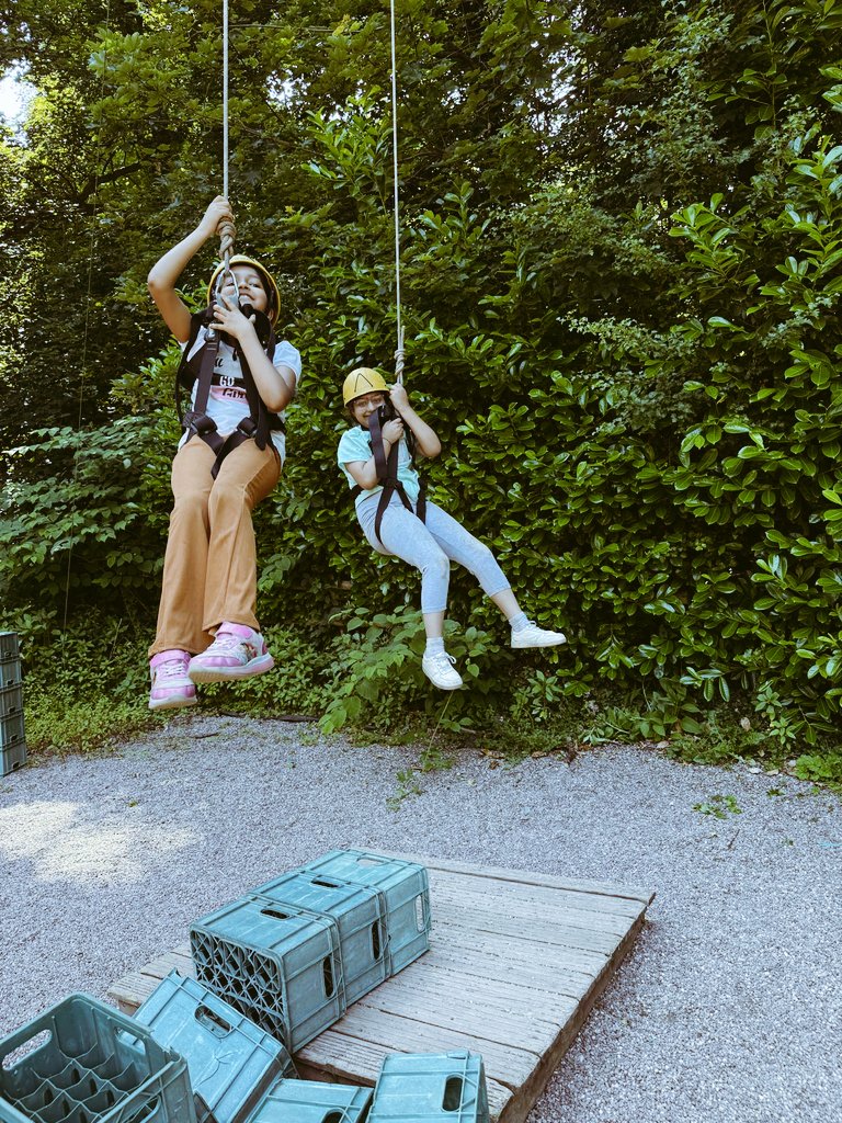 Miss Hart tweet media