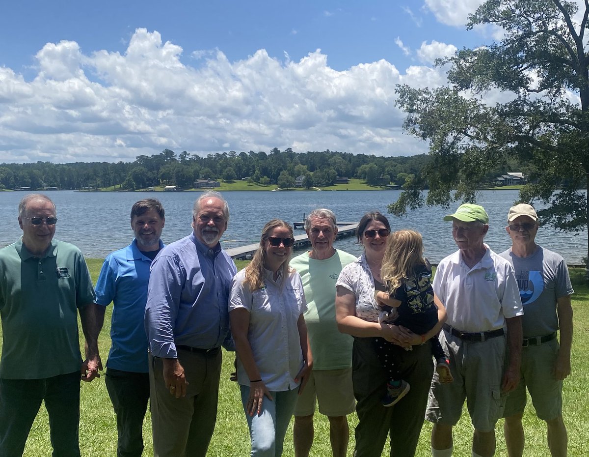 TheoLane13's tweet image. Many thanks to our Preserve #LakeGreenwoodSC friends, @SCPRT & @ScGwd Litter abatement resources for an enjoyable discussions over lunch @CampFellowship .
We are blessed by citizens that love & protect our lake & @ScGwd county !