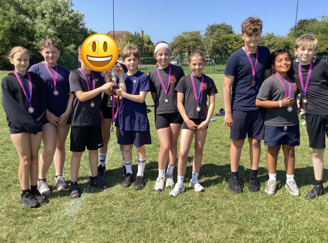 CCPS_NShields's tweet image. Lovely afternoon at the rounders competition this afternoon. Super proud of our team one who shared the honours of winning the tournament with @KEdwardprimary Always a favourite in our competition calendar. Thanks @johnspencepe and all the young leaders for a great afternoon!