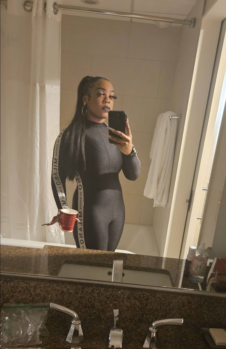 gonefshin's tweet image. JUNETEENTH ROLL CALL 🐾✊🏿✊🏾✊🏽

im gone! originally from cali, currently in ATL! ima fursuiter gamer, rap nerd, artist, lolita etc! I have an UNHEALTHY obsession w MF DOOM n Kim Kitsuragi 😭 

talk to me abt homestuck!

 I LOVE BEIN BLACK N FURRY!❤️
#fursofcolor 
#juneteenth2025