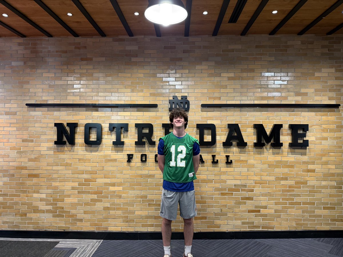 charliefowler1_'s tweet image. Had a great time at Notre Dame camp! It was great to see the campus and facilities and go against some great competition.
@EDGYTIM @AllenTrieu @CoachDelaney52 @NDFootball