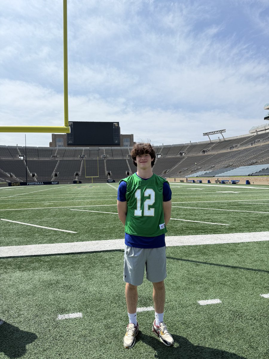charliefowler1_'s tweet image. Had a great time at Notre Dame camp! It was great to see the campus and facilities and go against some great competition.
@EDGYTIM @AllenTrieu @CoachDelaney52 @NDFootball