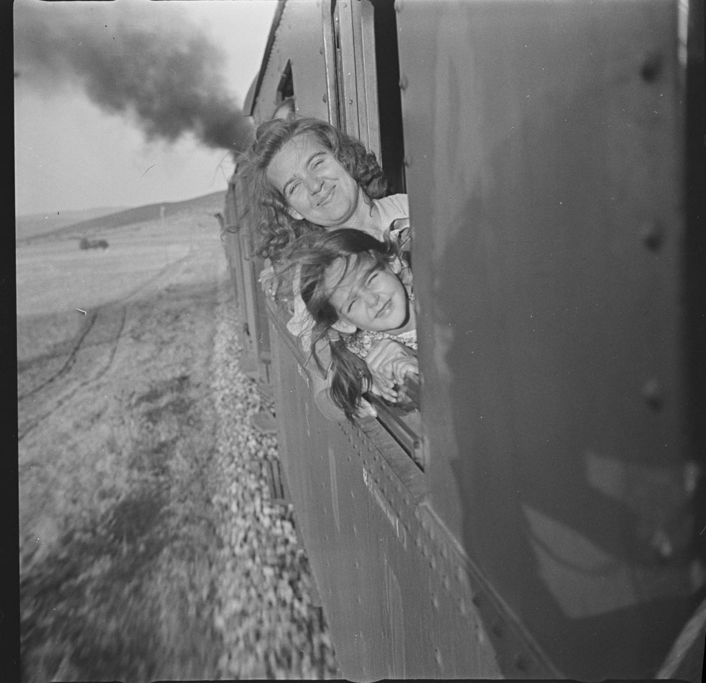 Sabahattin Ali'nin kendi fotoğraf makinesi ile çektiği fotoğraflar.