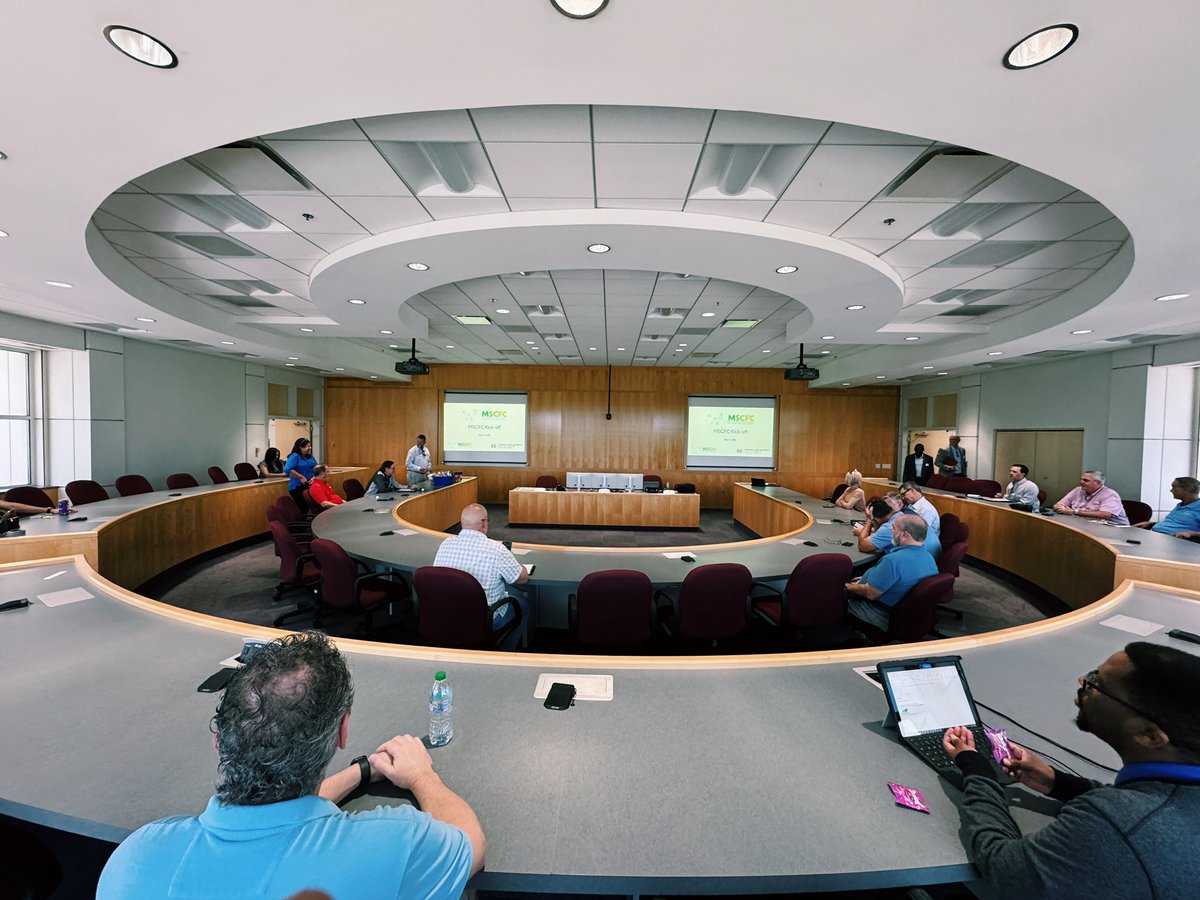 MSCFC_'s tweet photo. Kickoff event highlights ⚡🚛

Live demos, expert insights, and bold ideas filled the room as MSCFC launched its mission for cleaner, more efficient transportation across MS.

#MSCFC #CleanFuels #MSenergy https://t.co/afcj4NIAfr