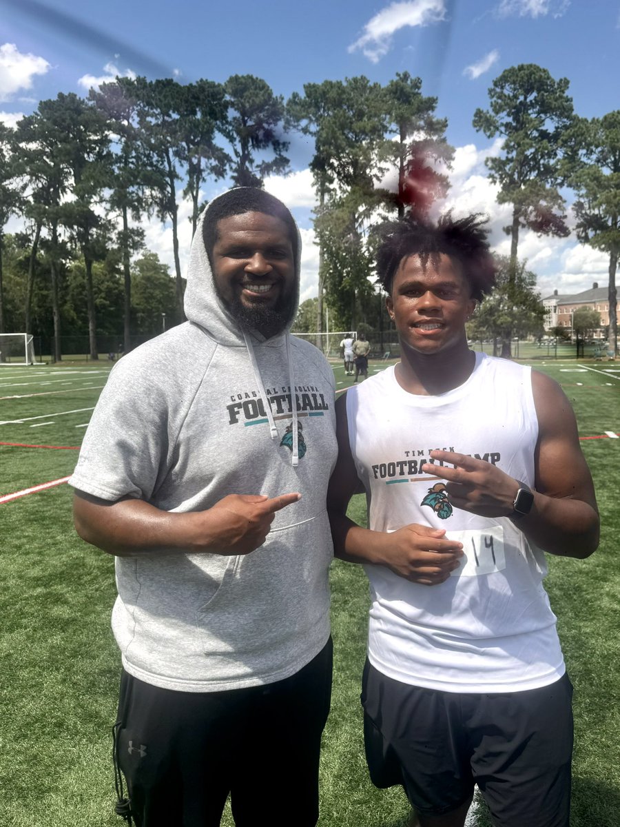 Jaden Hartsfield CLASS OF 2027 (@jadenharts07) on Twitter photo Had an amazing time at the <a href="/CoastalFootball/">Coastal Football</a> camp today. Enjoyed working with running back coach <a href="/CoachCrenshaw/">Andre Crenshaw</a> today. Thank you again for the invite <a href="/CoachParkerCCU/">Bryan Parker</a> . #Southernnash #classof2027 Had an amazing time at the <a href="/CoastalFootball/">Coastal Football</a> camp today. Enjoyed working with running back coach <a href="/CoachCrenshaw/">Andre Crenshaw</a> today. Thank you again for the invite <a href="/CoachParkerCCU/">Bryan Parker</a> . #Southernnash #classof2027
