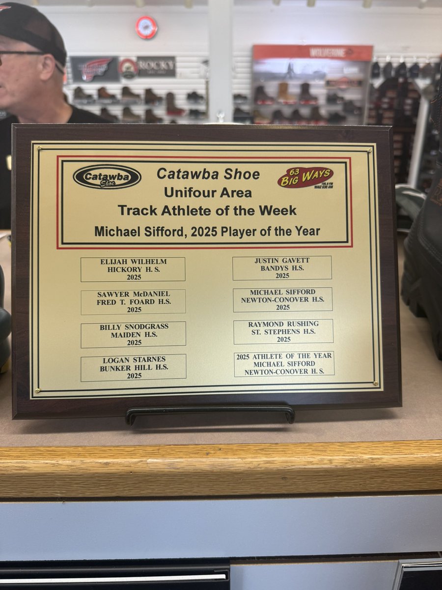 michsiff's tweet photo. Thankful to be nominated as my regions Track Athlete of the Year! #AGTG #GoArmy #Beatnavy https://t.co/UQOUiolB2g