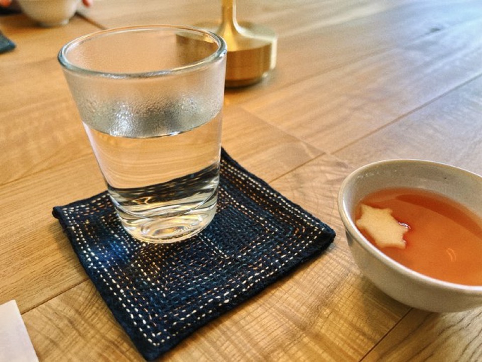 『白湯-さゆ』の味の感じ方で、体調が分かるって知ってましたか？

苦い　　　⇨寝不足、ストレス過多
酸っぱい　⇨脱水ぎみ
しょっぱい⇨めぐり悪く体が冷えている
美味しい　⇨からだが健康な状態
甘い　　　⇨〇〇

おいしいと感じる以上に「甘み」を強く感じられる時というのは、なんと…