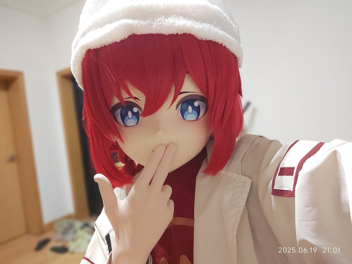唉嘿，新头第一次露面～真纪好啊，就该变真纪啊。
#kigurumi